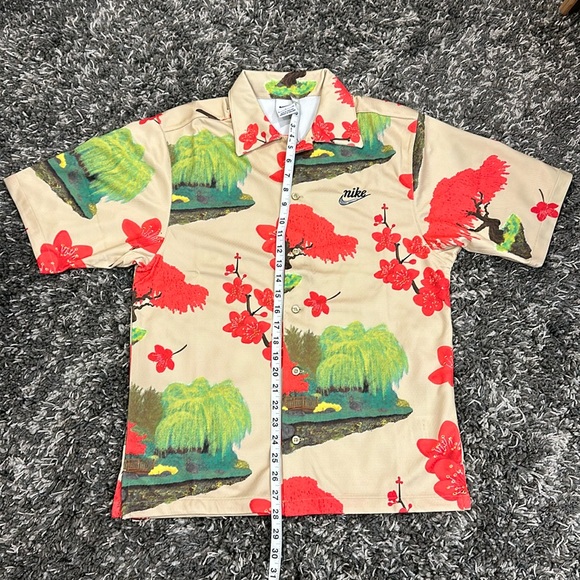 New NIKE Sportswear Dri-Fit Cherry Blossom Button Up Shirt jersey style - Picture 5 of 16